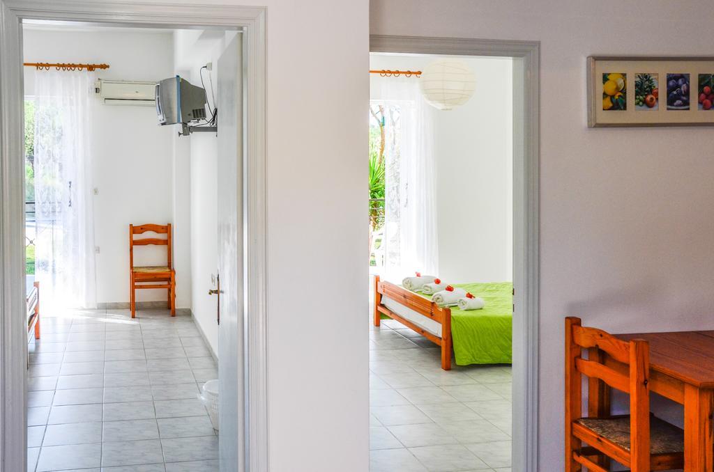 Olive Grove Apts Lithakia  Екстериор снимка